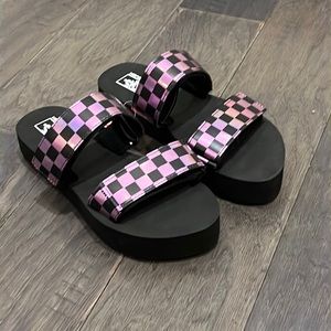 vans strap sandals